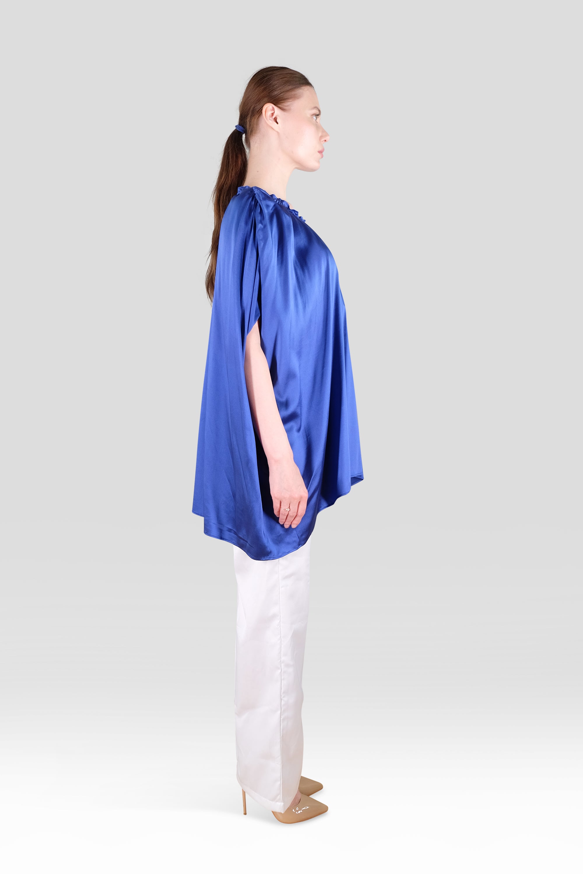 SILK GATHERED FRILL BLOUSON