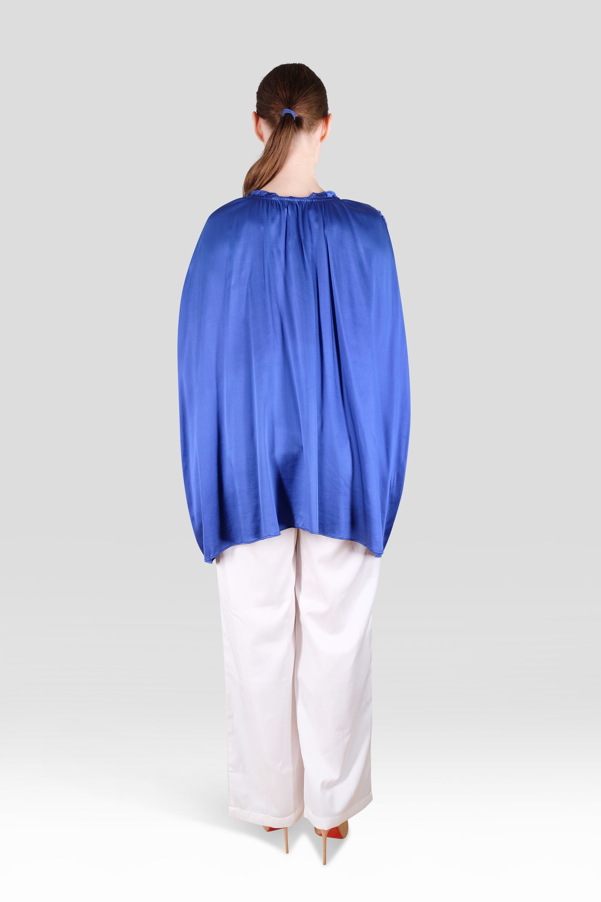 SILK GATHERED FRILL BLOUSON