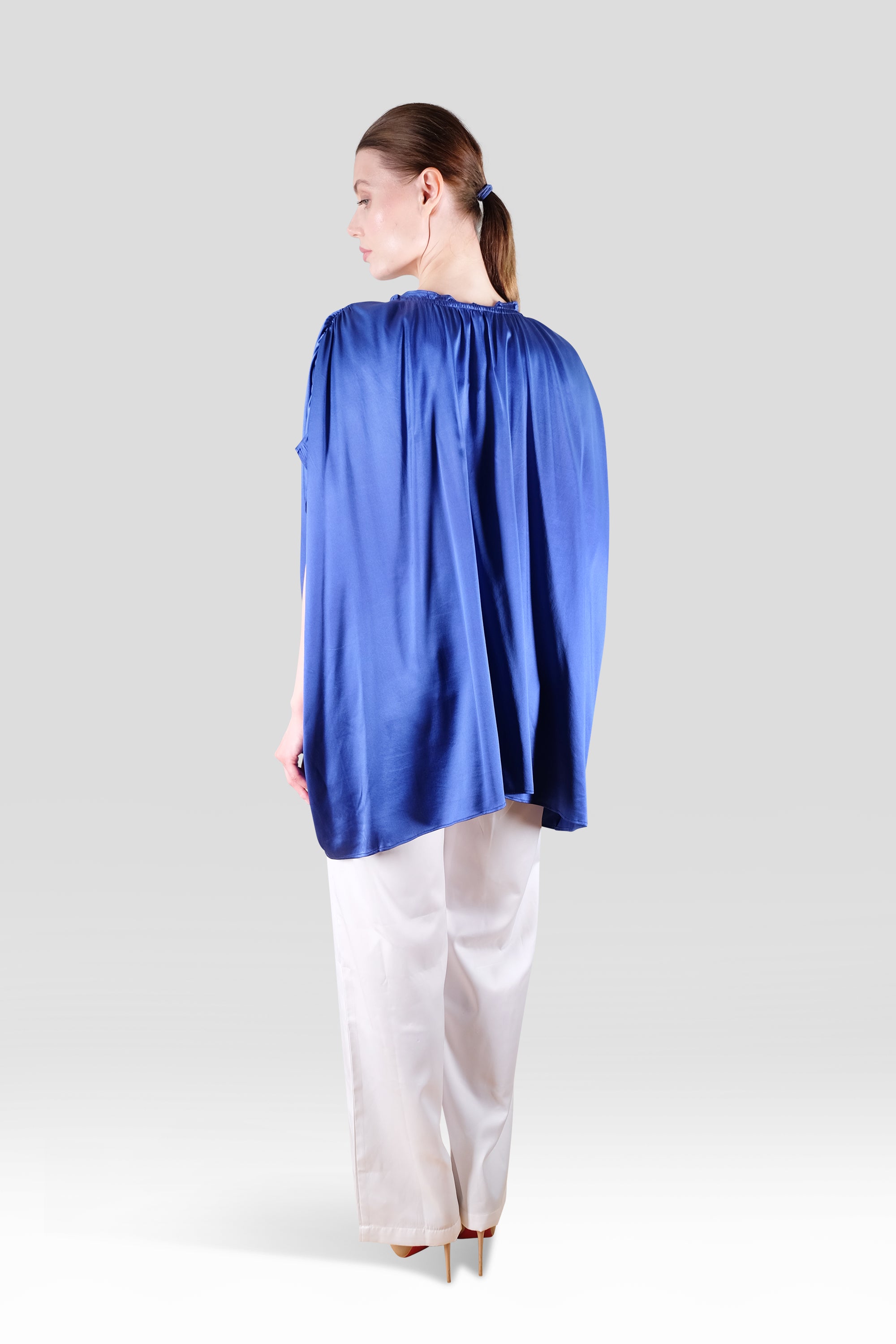 SILK GATHERED FRILL BLOUSON