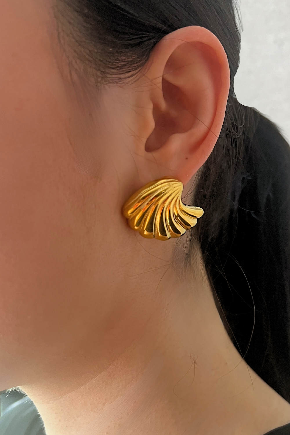 EARRINGS - SEASHELL